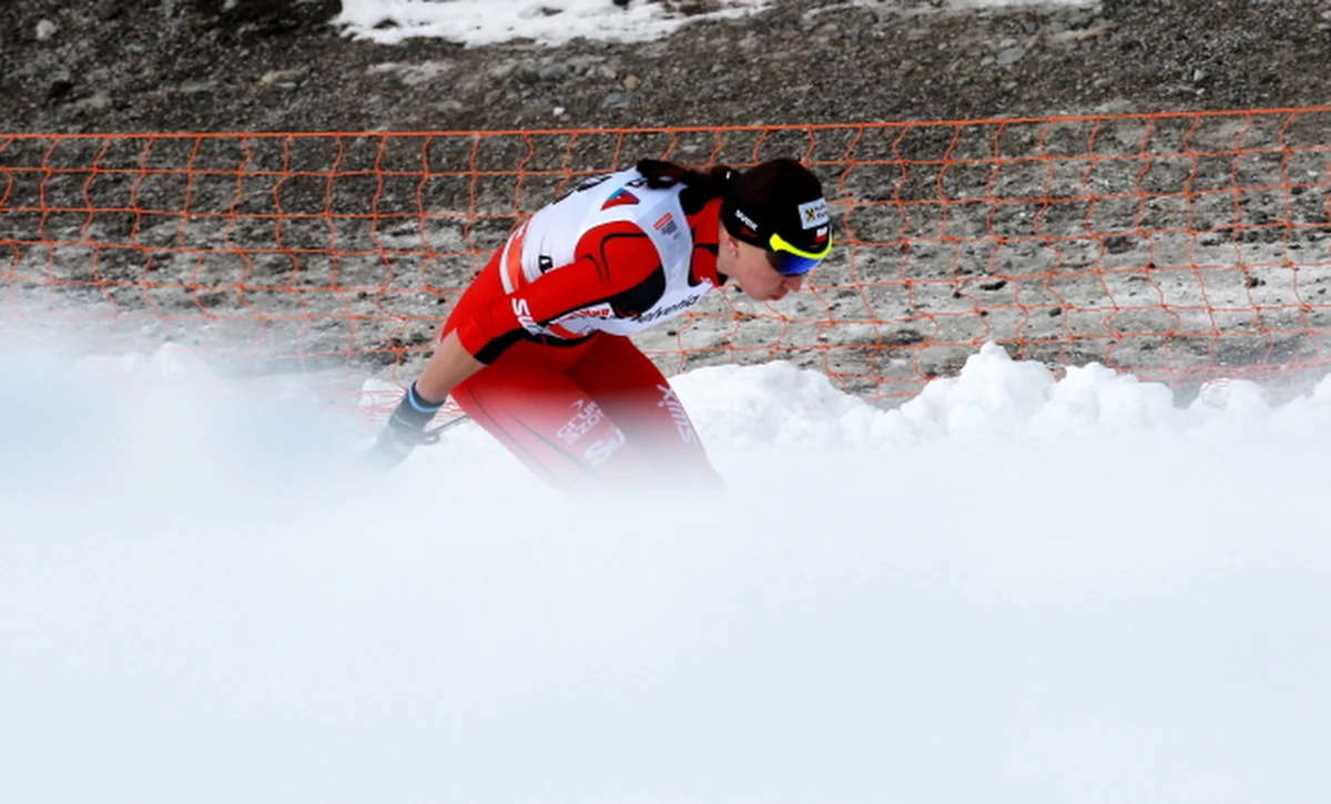 Dzisiejszy sprint techniką dowolną w Davos będzie ostatnim w tym roku startem Justyny Kowalczyk w zawodach narciarskiego Pucharu Świata - poinformowała podopieczna trenera Aleksandra Wierietielnego na swoim profilu na Facebooku. 