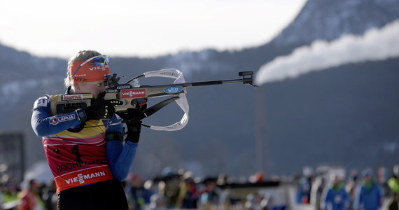 Jedenaste miejsce zajęła Monika Hojnisz w biegu na dochodzenie biathlonowego Pucharu Świata w austriackim Hochfilzen. Rywalizację wygrała Finka Kaisa Makarainen.