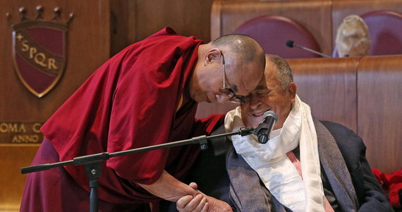 ​Dalajlama, duchowy przywódca Tybetańczyków, skomentował fakt niezaproszenia go na audiencję przez papieża Franciszka. "Bywam źródłem kłopotów" - stwierdził i wyraził zrozumienie dla decyzji Watykanu.