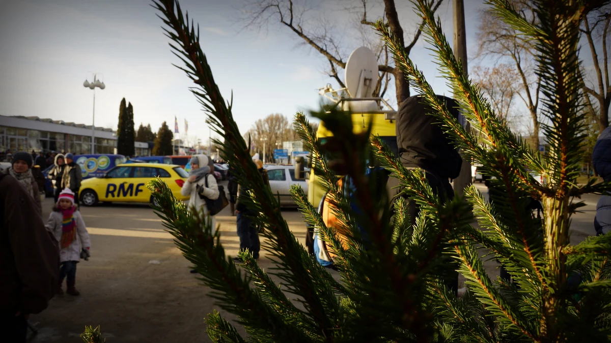 Choinkowy konwój RMF FM dotarł do Szczecina! Pachnące drzewka będą na Was czekać na Placu Lotników. Będziecie też mogli wziąć udział w naszym konkursie karaoke! Zapraszamy!