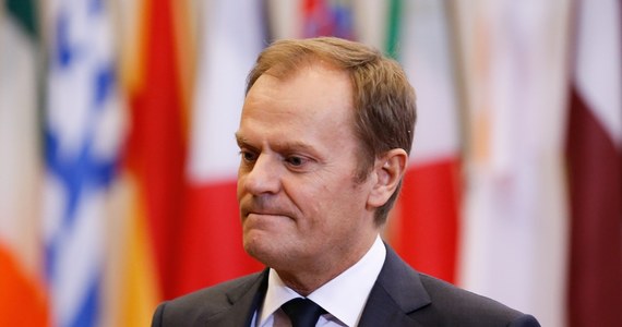 Nowy przewodniczący Rady Europejskiej Donald Tusk - rozczarowuje Ukrainę. Ukraińscy dyplomaci skarżą się, że Tusk nie chce zaprosić na czwartkowy szczyt prezydenta Petro Poroszenki, który w tym dniu będzie w Brukseli. 