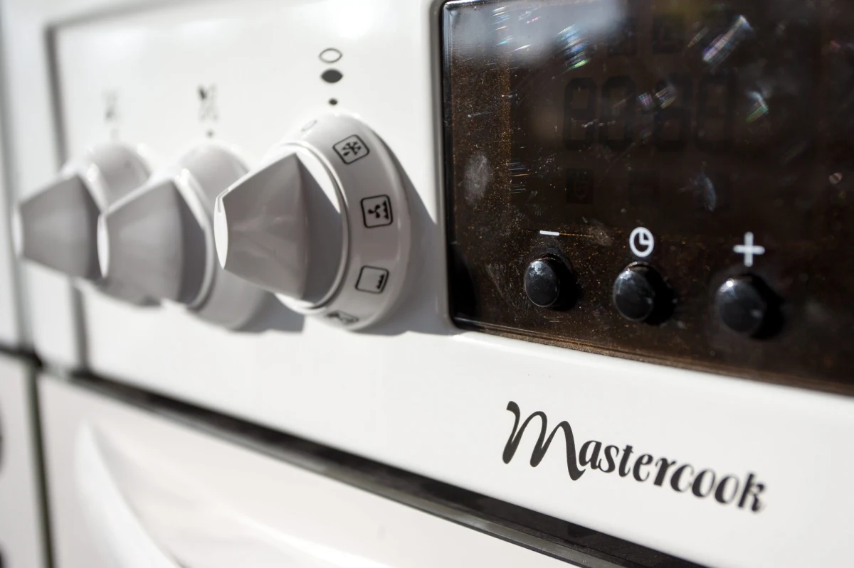 Rada wierzycieli wrocławskich zakładów FagorMastercook zgodziła się na ich sprzedaż niemieckiej firmie Bosch Siemens. FagorMastercook zatrudnia ponad 830 osób i od lutego tego roku jest w stanie upadłości. 