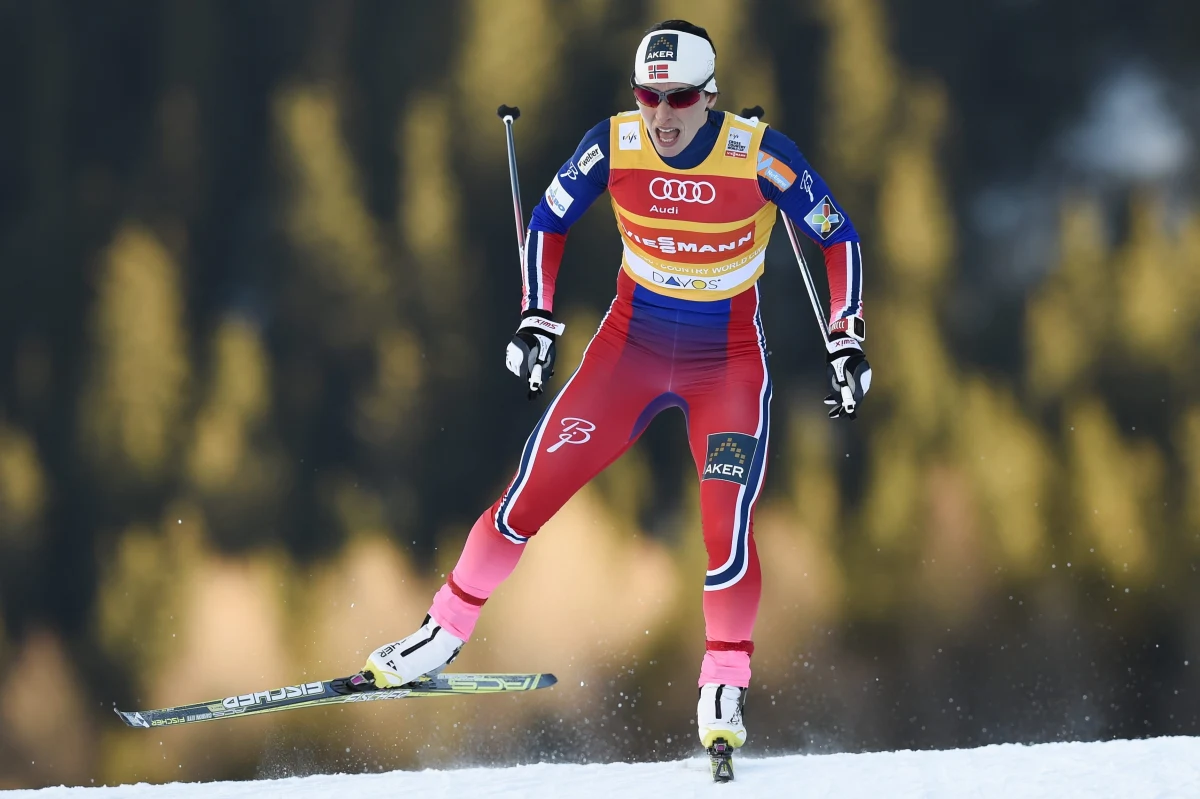 ​Norweżka Marit Bjoergen wygrała w Davos sprint techniką dowolną zaliczany do Pucharu Świata w biegach narciarskich. To jej 70. zwycięstwo w karierze w zawodach tej rangi. Druga była Szwedka Stina Nilsson, a trzecia Norweżka Ingvild Flugstad Oestberg. Skandynawskie media komentując zawody podkreślają jednak, że pomimo ponownego zwycięstwa Marit Bjoergen nie było ono już tak zdecydowane, mężczyźni zawiedli, a norweska dominacja została przełamana.