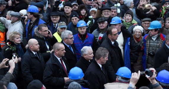 Jarosław Kaczyński już to wie, już ma świadomość, już jest przekonany. Przegra wybory. I te dziewiąte - prezydenckie, i te dziesiąte - parlamentarne. Teraz ma więc tylko jeden dylemat: jak nie przegrać dla niego najważniejszych, jedenastych wyborów, tych wewnątrzpartyjnych?!