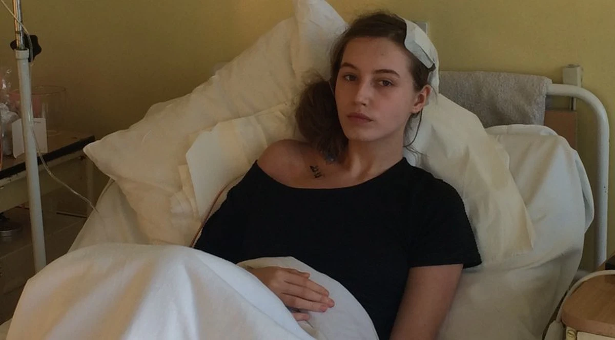 Sukces śląskich lekarzy. Zespół specjalistów z Centralnego Szpitala Klinicznego w Katowicach usunął guza mózgu 19-letniej Idze, wybudzając ją podczas operacji. Było to celowe.  