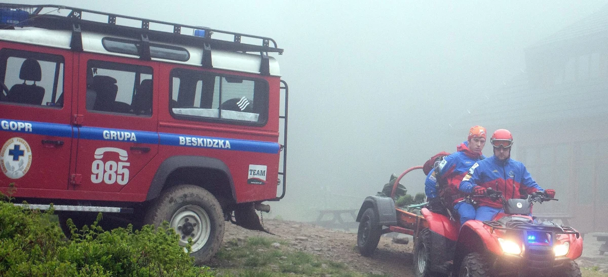 Kolejna akcja ratownicza pod Babią Górą w Beskidzie Żywieckim. Późnym wieczorem ratownicy GOPR dotarli do trzech turystów, którzy zgubili się na czerwonym szlaku. Informację o poszukiwaniach dostaliśmy na Gorącą Linię RMF FM.  