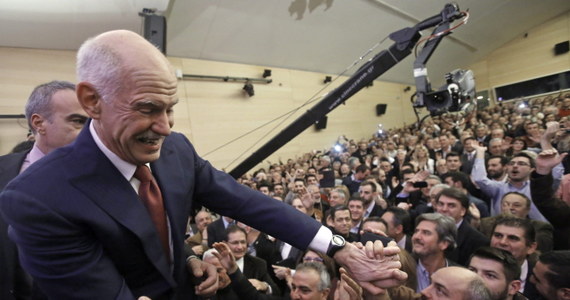 Na trzy tygodnie przed przyspieszonymi wyborami do parlamentu w Grecji były premier Jeorjos Papandreu założył nową partię, centrolewicowy Ruch Demokratycznych Socjalistów. ”Będziemy tworzyć historię" - powiedział Papandreu, gdy w obecności setek zwolenników ogłaszał powstanie nowej partii. Ruch Demokratycznych Socjalistów wyprowadzi kraj z kryzysu, umiejętnie rozdzielając wspólny ciężar na wszystkich obywateli według ich możliwości - dodał. 