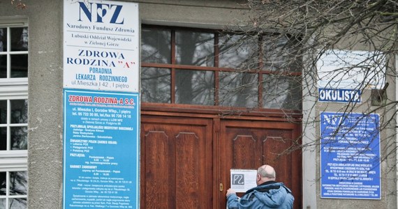 Rozważamy zorganizowanie ogólnopolskiego protestu, ze strajkiem włącznie - ogłosili na wspólnej konferencji prasowej lekarze m.in. z Porozumienia Zielonogórskiego, Naczelnej Izby Lekarskiej i Ogólnopolskiego Związku Zawodowego Lekarzy.