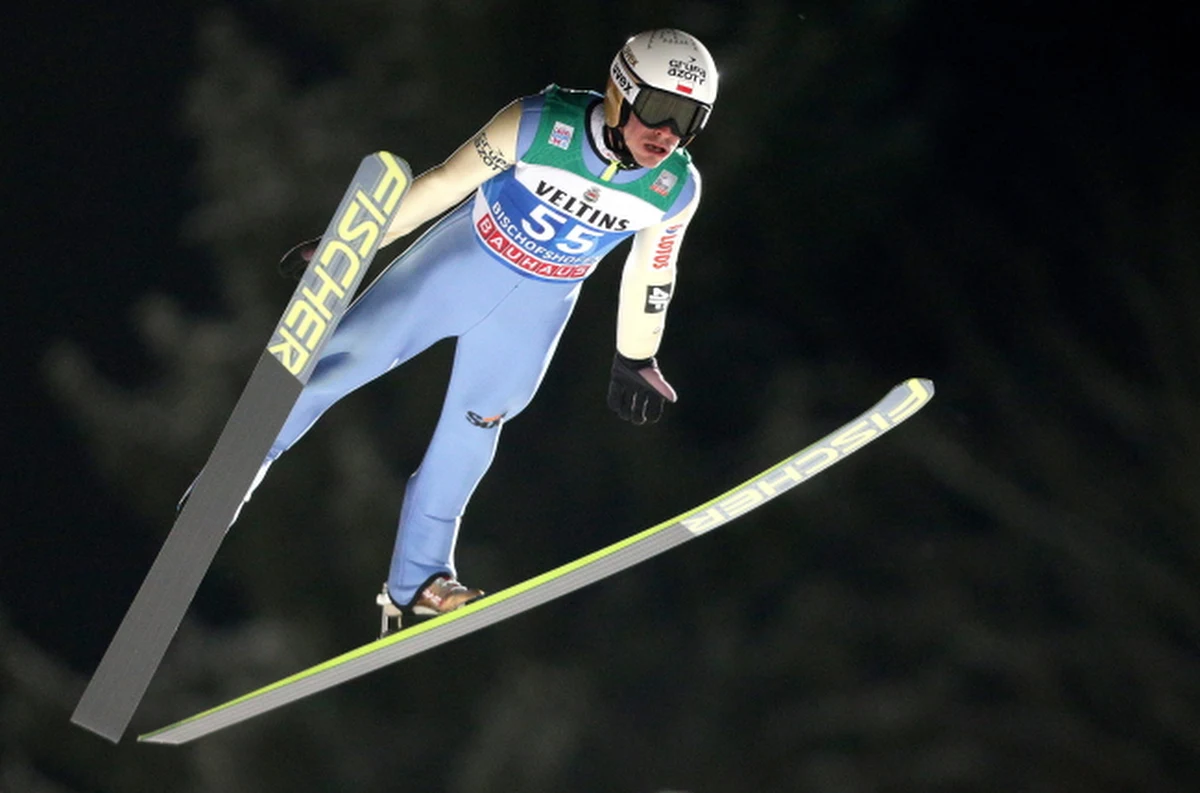 W zawodach Pucharu Świata w skokach narciarskich w Bad Mitterndorf Polskę reprezentować będą tylko Piotr Żyła i Aleksander Zniszczoł. Reszta biało-czerwonej ekipy z Kamilem Stochem na czele ma w tym czasie trenować w Szczyrku. 