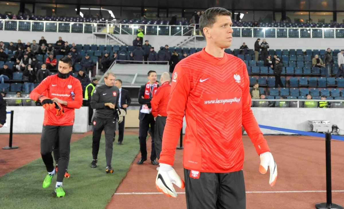 Grzywną w wysokości 20 tysięcy funtów został ukarany bramkarz reprezentacji Polski i Arsenalu Londyn Wojciech Szczęsny. Piłkarz został przyłapany na... paleniu papierosa, tuż po przegranym 0:2 ligowym meczu 20. kolejki angielskiej ekstraklasy z Southampton.