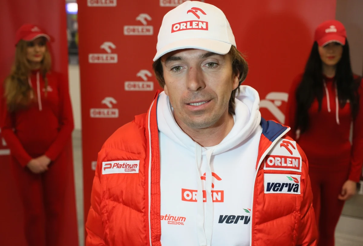 Problemy załogi Marek Dąbrowski/Mark Powell podczas Rajdu Dakar. Zatrzymała ich awaria półosi - poinformował Orlen Team. 