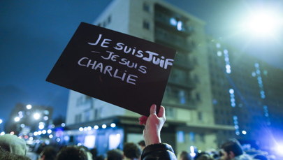 Kto stoi za zamachami we Francji? "Brak wiarygodnych informacji"
