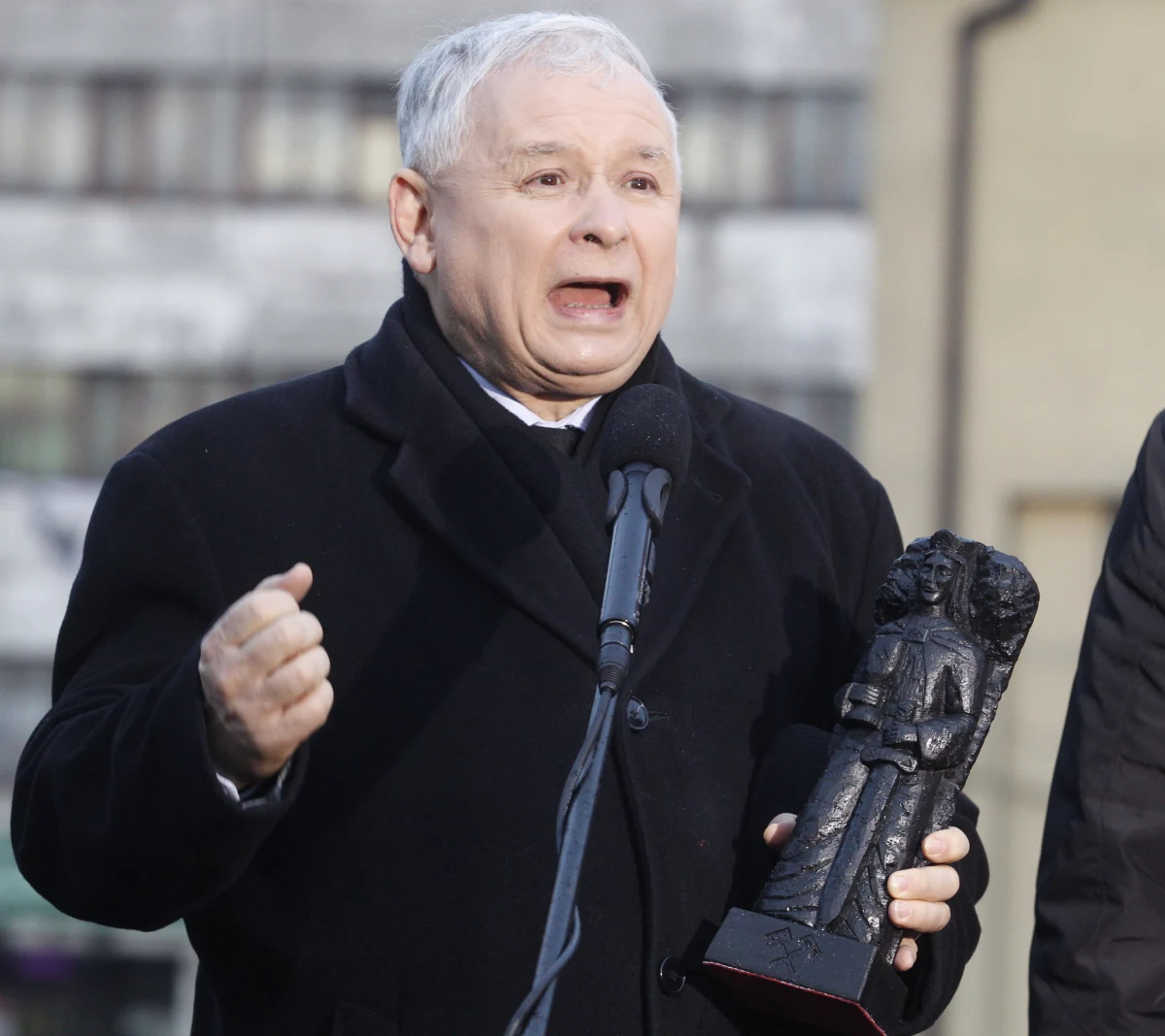 Nie wolno zgodzić się na likwidację kopalń, trzeba walczyć - przekonywał na Śląsku prezes PiS Jarosław Kaczyński. Według niego winę za problemy górnictwa ponosi rząd, a ratunkiem może być weto prezydenta Bronisława Komorowskiego dla nowej ustawy. 