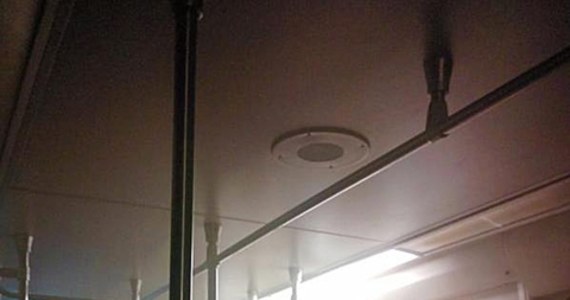 Jedna osoba nie żyje, stan kilku jest poważny, ponad 84 przewieziono do szpitali a ponad 200 ewakuowano po tym, jak w tunelu waszyngtońskiego metra w pobliżu stacji L'Enfant Plaza pojawił się gęsty dym. Wszystko wskazuje na to, że doszło do awarii jednego ze składów.