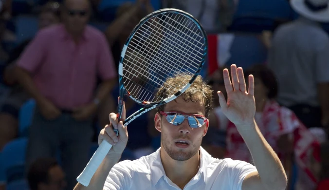 Janowicz przegrał z Mayerem w drugiej rundzie w Sydney