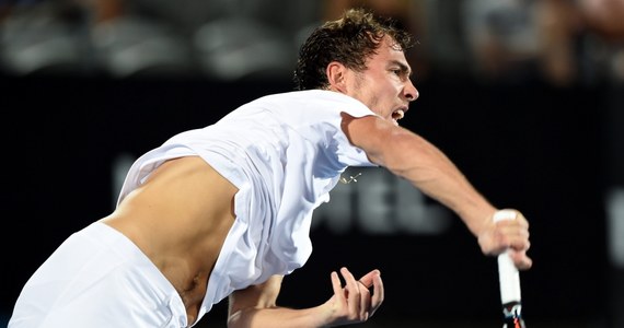 Jerzy Janowicz w trzech setach 6:4, 1:6, 6:7 (3-7) przegrał z Argentyńczykiem Leonardo Mayerem w drugiej rundzie tenisowego turnieju ATP w Sydney, który jest ostatnim sprawdzianem przed Australian Open.