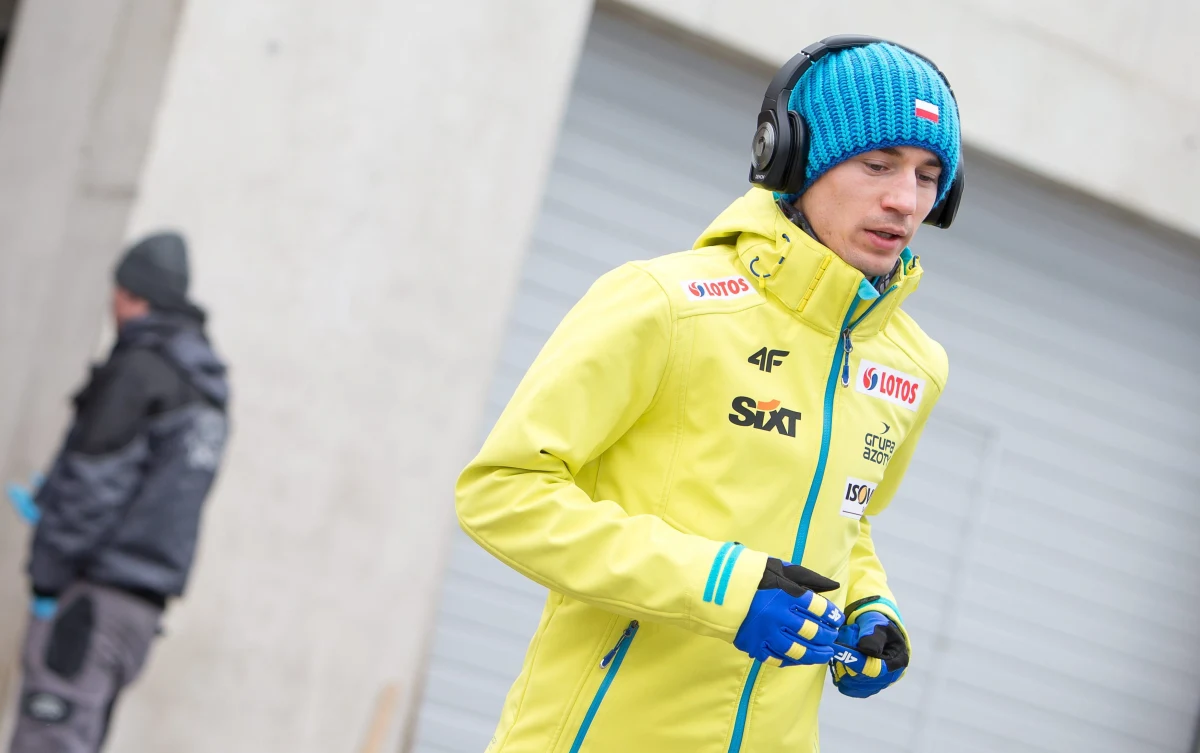 "Dla mnie to jest sportowe święto, takie mistrzostwa świata, Igrzyska Olimpijskie i Turniej Czterech Skoczni w jednym" - mówi przed konkursami Pucharu Świata w Wiśle i Zakopanem Kamil Stoch. Lider polskich skoczków narciarskich w rozmowie z RMF FM przekonuje, że w czwartek zacznie się lepsza część sezonu dla całej drużyny. A w plebiscycie RMF FM i Interii.pl na sportowca roku stawia na... Mariusza Wlazłego.
