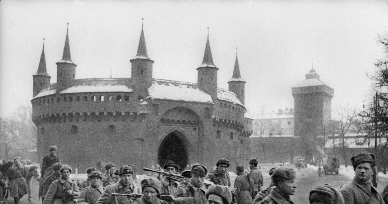 Kraków, 1945. Wymarsz "wyzwolicielskiej" Armii Czerwonej na zachód