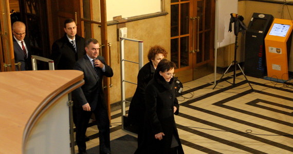 Premier Ewa Kopacz zaakceptowała treść porozumienia wypracowanego przez stronę rządową i górnicze związki zawodowe. Po południu szefowa rządu przyjechała w tej sprawie na Śląsk. 