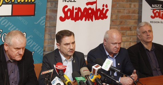 Liderzy trzech central związkowych - NSZZ "Solidarność", Forum ZZ i OPZZ - zwrócili się w piśmie do premier Ewy Kopacz o natychmiastowe rozpoczęcie negocjacji na bazie postulatów zgłoszonych przez stronę związkową podczas wrześniowych protestów 2013 r. w Warszawie.