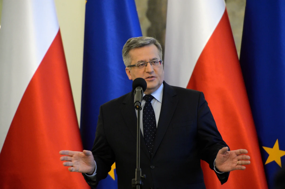 PO chce zaprosić prezydenta Bronisława Komorowskiego na posiedzenie Rady Krajowej 6 lub 7 lutego, na którym członkowie tej partii mają udzielić mu poparcia przed majową walką o reelekcję. Nieoficjalnie wiadomo również, że partia ma także wesprzeć finansowo kampanię Komorowskiego. PO ma wziąć na ten cel kredyt bankowy.