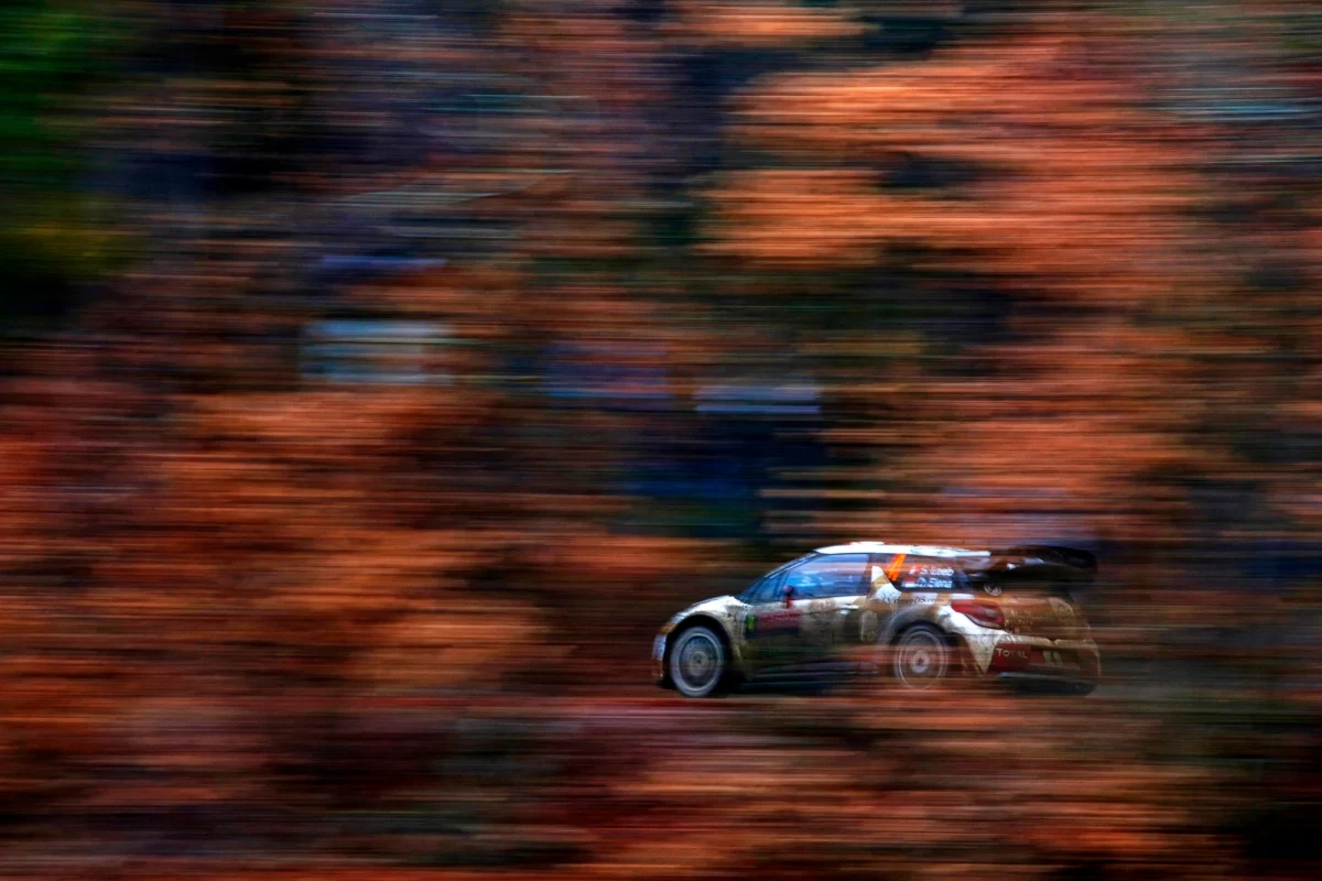 Robert Kubica, jadący z pilotem Maciejem Szczepaniakiem (Ford Fiesta WRC), był najszybszy na piątym odcinku specjalnym słynnego Rajdu Monte Carlo, pierwszej w tym roku eliminacji samochodowych mistrzostw świata. W klasyfikacji generalnej polska załoga zajmuje 24. miejsce.