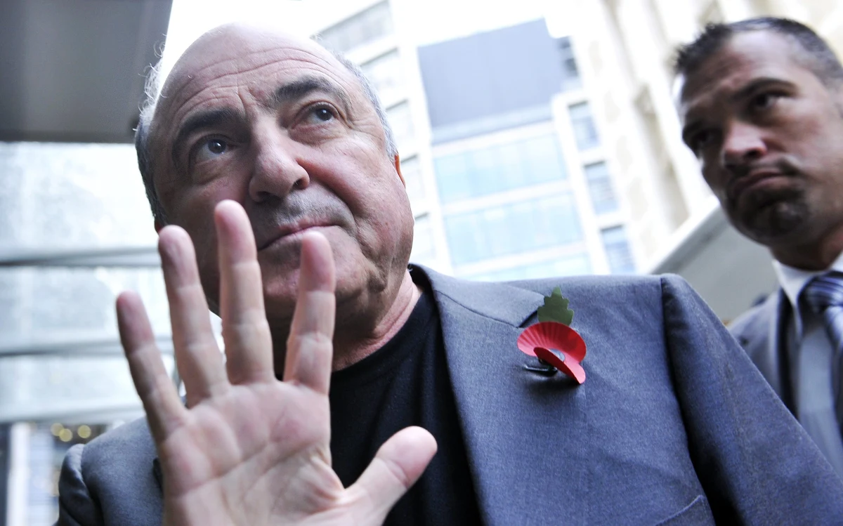 Borys Bieriezowski był zadłużony na 300 milionów funtów. Tak ustaliło dochodzenie w sprawie majątkowej rosyjskiego oligarchy. Dwa lata temu znaleziono go martwego w brytyjskiej posiadłości jego byłej żony. 