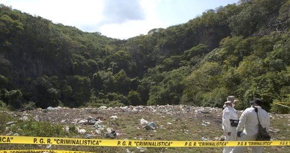 Po czterech miesiącach od zniknięcia w meksykańskim mieście Iguala 43 studentów prokuratura uznała, że wszyscy oni nie żyją. "Zebrane dowody pozwalają stwierdzić, że studenci zostali porwani, zamordowani i spaleni" - oświadczył prokurator generalny Meksyku Jesus Murillo Karam.