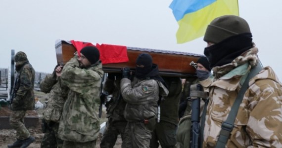Rosyjskie wojska ściągają do Donbasu na wschodniej Ukrainie mobilne krematoria, by nie pozostawić śladów po żołnierzach, którzy giną walcząc po stronie separatystów - powiedział szef Służby Bezpieczeństwa Ukrainy (SBU) Wałentyn Naływajczenko.