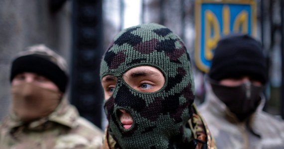 W ciągu ostatnich 24 godzin na wschodzie Ukrainy zginęło 15 ukraińskich żołnierzy; 39 zostało rannych. Informację przekazał minister obrony Ukrainy Stepan Połtorak. Ofiary śmiertelne są także wśród ludności cywilnej.
