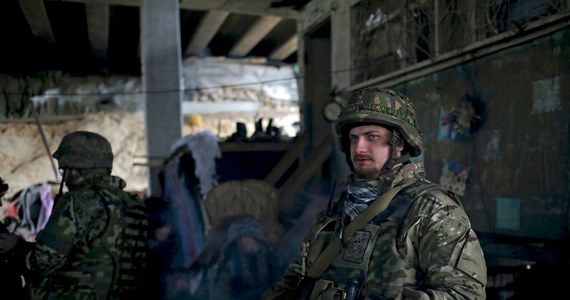 Zacięte walki na wschodzie Ukrainy po fiasku spotkania w Mińsku. Jak podają ukraińskie media, w ciągu ostatniej doby zginęło co najmniej 28 żołnierzy i 22 cywilów.