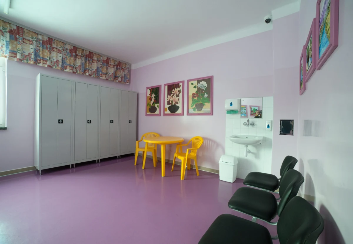 Gdański Sąd Okręgowy skierował na obserwację psychiatryczną Henryka Z. - gwałciciela i mordercę 5-miesięcznej dziewczynki. Dziś mężczyzna przeszedł badania psychiatryczne w gdańskim szpitalu. Po ich zakończeniu biegli wystąpili do sądu o przeprowadzenie obserwacji psychiatrycznej.