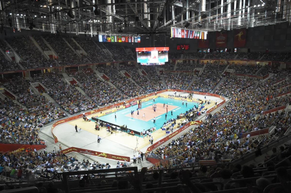 Komplet widzów obejrzy mecz tenisistek Polska - Rosja w Kraków Arenie w 1. rundzie Grupy Światowej I Pucharu Federacji. Zarówno w sobotę, jaki i w niedzielę na trybunach ma zasiąść około 15 tysięcy widzów.