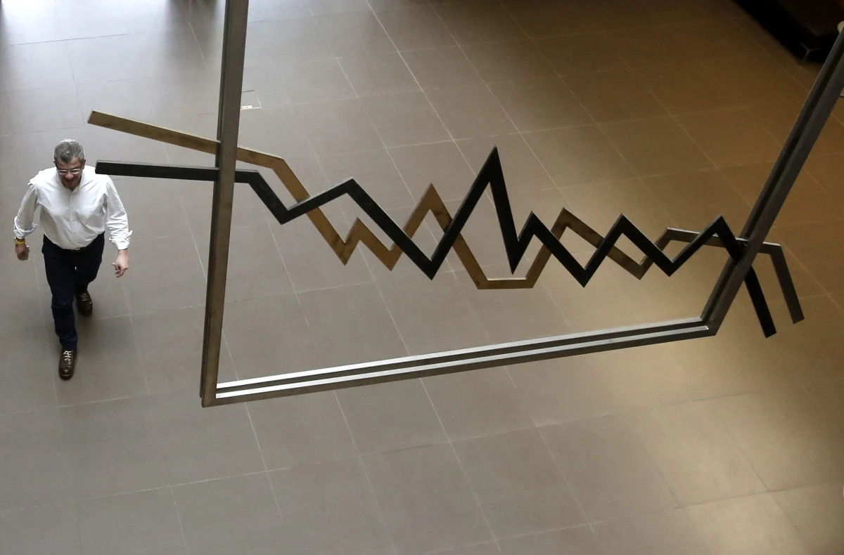 Domagający się redukcji długu rząd grecki ma do wykonania ogromną pracę, by przekonać do swych racji międzynarodowych kredytodawców. Najtrudniejsze rozmowy czekają Greków z Niemcami, ich największym wierzycielem. W tym roku Grecja musi oddać 20 mld euro.