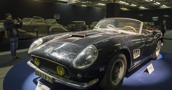 Czarny kabriolet ferrari, którego właścicielem w połowie lat 60. był światowej sławy francuski aktor Alain Delon, sprzedano na aukcji w Paryżu za 14,2  mln euro. Ferrari odnaleziono kilka miesięcy temu w posiadłości zmarłego pasjonata motoryzacji. 