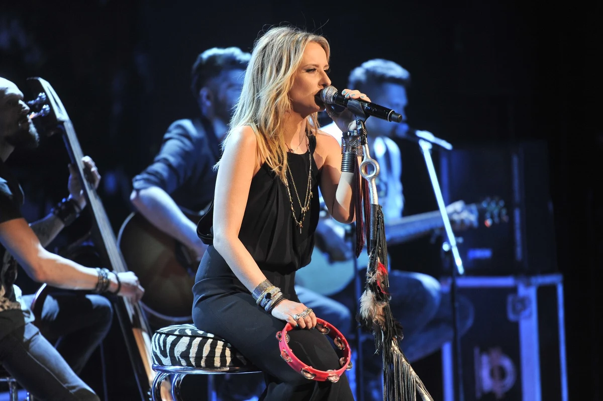 Ten wyjątkowy wieczór będziemy pamiętać bardzo długo! W Teatrze Narodowym w Warszawie odbyła się urodzinowa gala RMF FM, którą prowadzili: Magda Wojtoń, Darek Maciborek i Kamil Baleja. Były legendarne przeboje w zaskakujących wykonaniach, specjalne nagrody, wielkie pieniądze i mnóstwo innych atrakcji. 