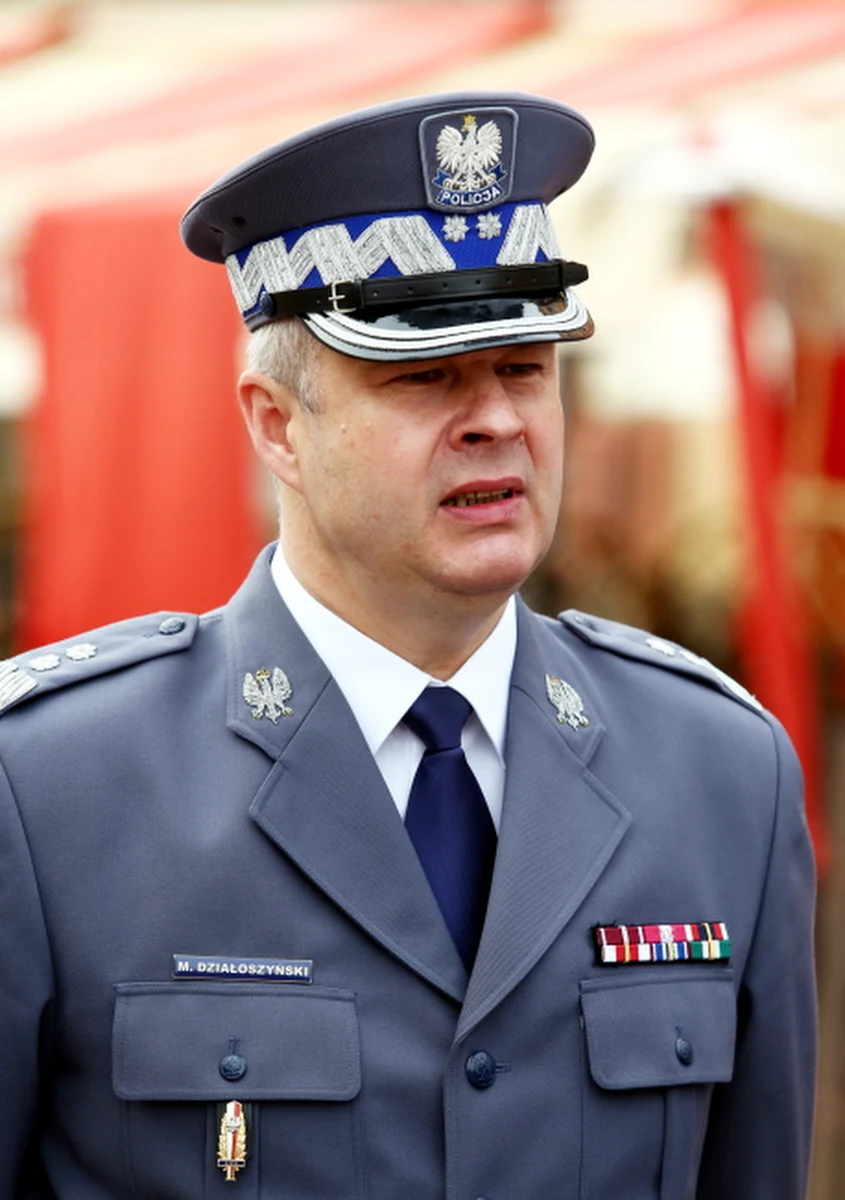 Minister Spraw Wewnętrznych Teresa Piotrowska przyjęła rezygnację komendant głównego policji generalnego insp. Marka Działoszyńskiego. Nowym szefem policji ma zostać dotychczasowy pierwszy zastępca komendanta głównego nadinsp. Krzysztof Gajewski. Potwierdziły się tym samym piątkowe informacje RMF FM.  