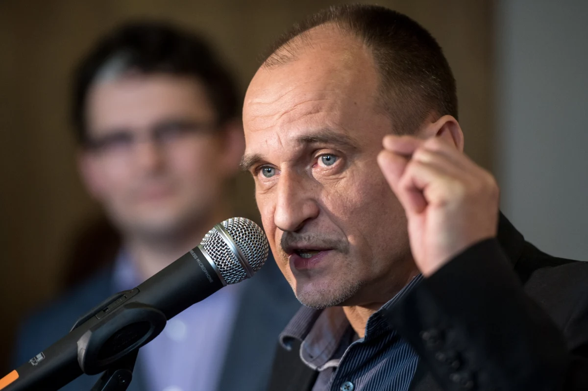 Paweł Kukiz - radny sejmiku województwa dolnośląskiego, muzyk i działacz na rzecz jednomandatowych okręgów wyborczych - zadeklarował start w wyborach prezydenckich. 