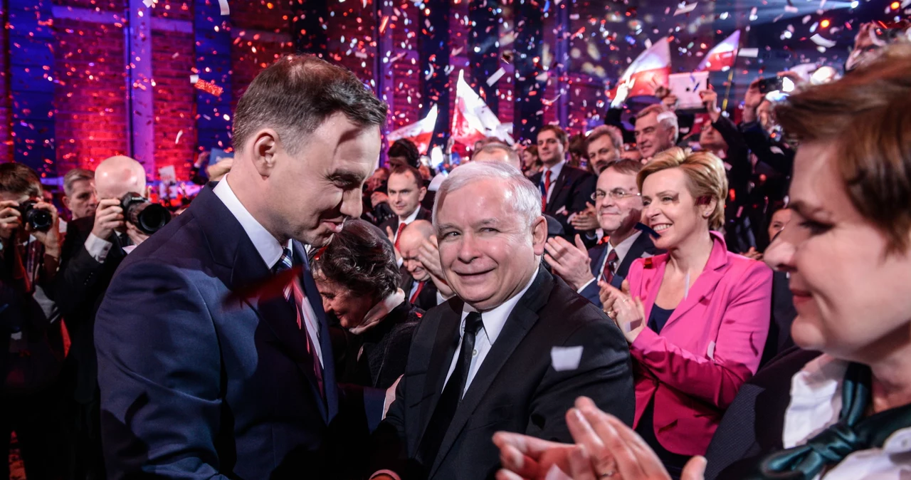 Kandydat PiS na prezydenta RP, Andrzej Duda oraz prezes PiS Jarosław Kaczyński podczas konwencji wyborczej w Warszawie