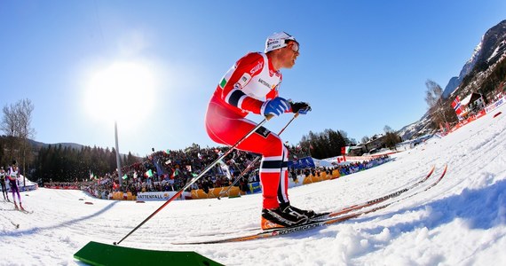 Sponsor norweskiego biegacza Eldara Roenninga postanowił zamknąć zakład produkcyjny na czas mistrzostw świata w Falun, opłacił bilety, podróż i zakwaterowanie dla wszystkich pracowników, po czym dowiedział się, że… zawodnik nie znalazł się w reprezentacji.