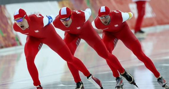 W holenderskim Heerenveen ruszają mistrzostwa świata w łyżwiarstwie szybkim! Biało - czerwoni wystąpią w 12 z 14 konkurencji. Szans medalowych jest kilka. Wśród faworytów wymienia się Artura Wasia na 500 m i Jana Szymańskiego na 1500 m. O podium powalczą też obie drużyny. 