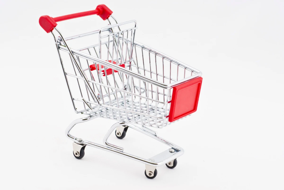 Naukowcy w Cambridge stworzyli „inteligentny” wózek na zakupy supermarkecie. Działa podobnie jak satelitarna nawigacja w samochodzie. 