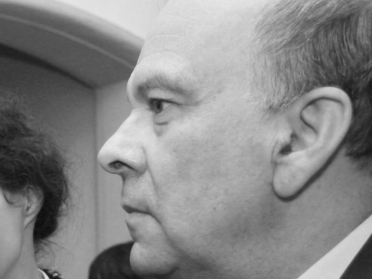 Zmarł Wiesław Kozub-Ciembroniewicz, profesor nauk prawnych, profesor zwyczajny w Instytucie Nauk Politycznych na Wydziale Studiów Międzynarodowych i Politycznych Uniwersytetu Jagiellońskiego. Był także kierownikiem Katedry Współczesnych Doktryn Politycznych.