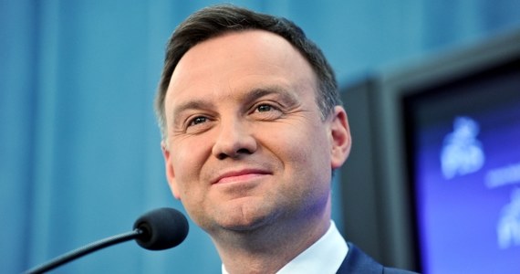 "Dla mnie najważniejszą kwestią jest odbudowa gospodarki” – stwierdził kandydat Prawa i Sprawiedliwości na prezydenta Polski, Andrzej Duda. Podkreślił, że zależy mu na tym, „żeby była praca dla młodych ludzi i żeby nie było tak jak w zeszłym roku, kiedy 80 proc. maturzystów powiedziało, że nie widzą dla siebie perspektyw w Polsce i chce wyjechać". 