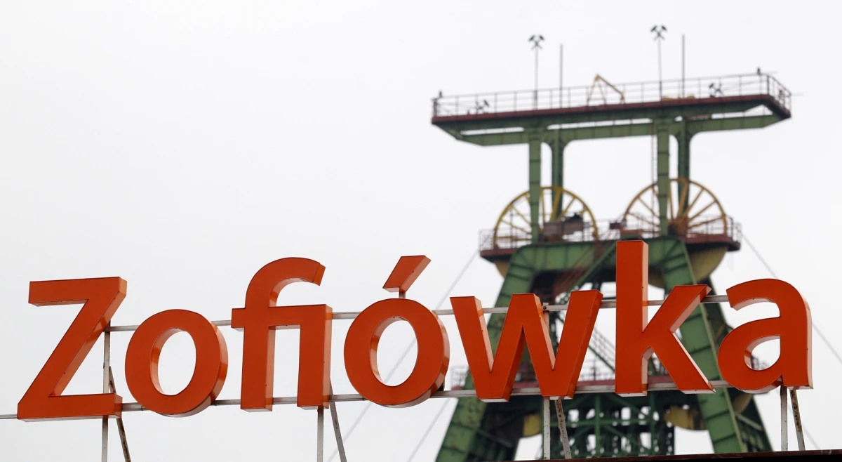 Domagaliśmy się odwołania całego zarządu, dymisja Zagórowskiego to pierwszy etap – mówi Piotr Szereda, rzecznik Międzyzwiązkowego Komitetu Protestacyjno-Strajkowego w Jastrzębskiej Spółce Węglowej. Związkowcy oficjalnie zakończyli dziś strajk, bo ich postulat dotyczący dymisji Zagórowskiego został spełniony.