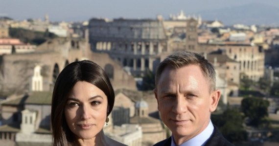 W nowoczesnej dzielnicy Rzymu Eur rozpoczynają się zdjęcia do najnowszego filmu o Jamesie Bondzie "Spectre". Odtwórcę głównej roli, Daniela Craiga i włoską gwiazdę, Monikę Bellucci, czyli dziewczynę Bonda, powitano na Kapitolu z największymi honorami. 
