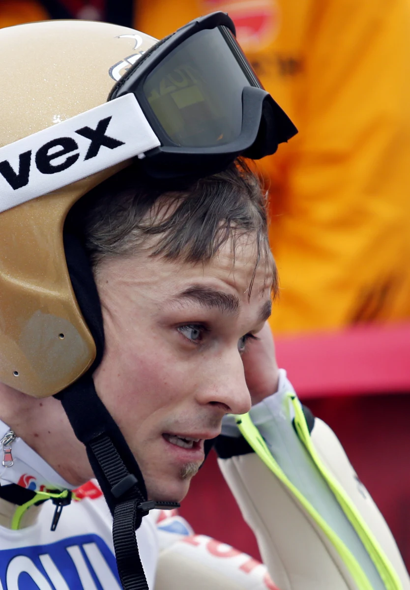 Piotr Żyła oddał najdalszy skok spośród polskich zawodników podczas pierwszego treningu na obiekcie HS w Falun. W pierwszej serii zajął szóste, a w następnej drugie miejsce. Walka o medale narciarskich mistrzostw świata rozegra się w sobotę. 