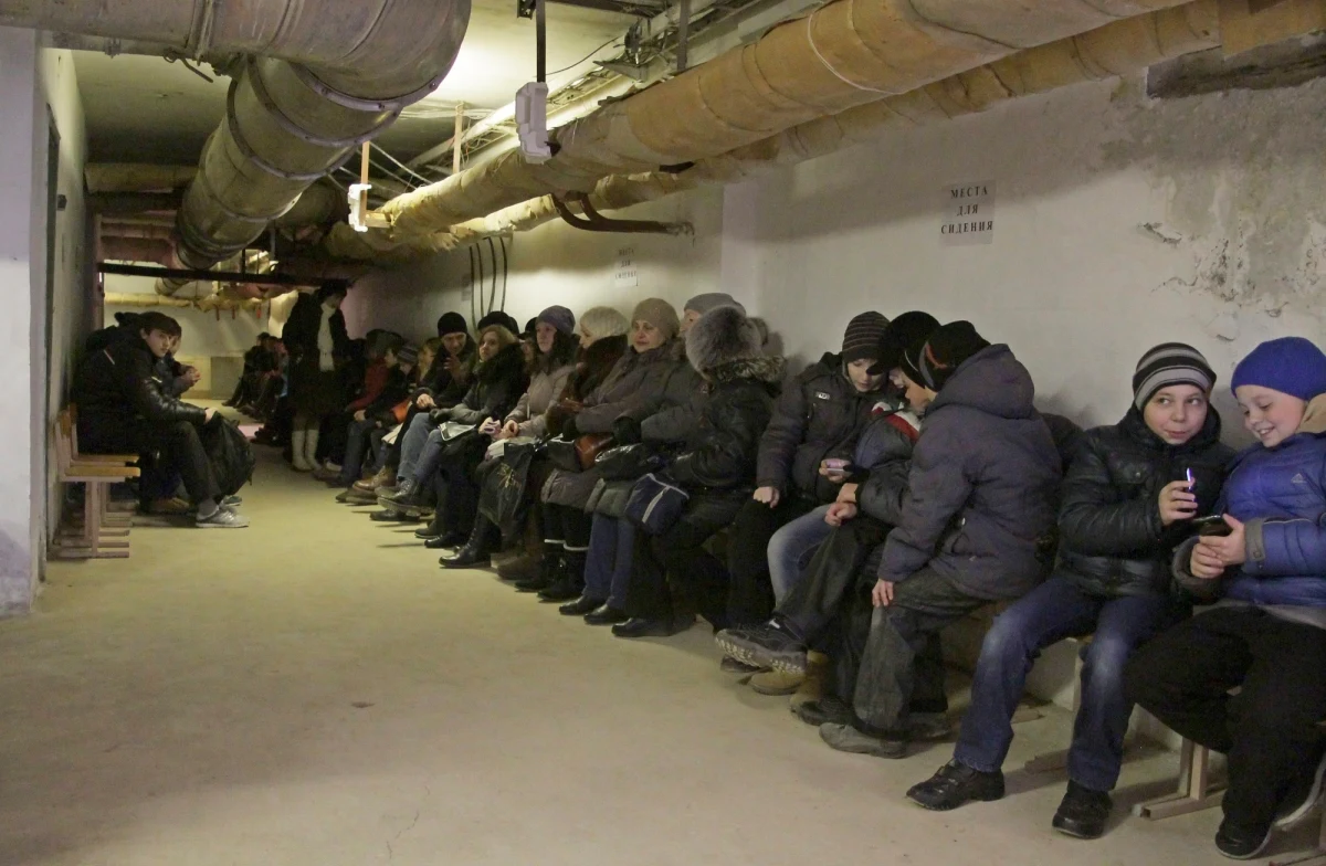 O pilną pomoc w ewakuacji prosi około 100 Polaków mieszkających w Mariupolu. W ostatnich godzinach nasilają się ataki separatystów na okolice tego miasta. Jak usłyszał nasz reporter Krzysztof Berenda - Ministerstwo Spraw Zagranicznych na razie nie planuje zorganizowanej ewakuacji naszych rodaków z tego regionu.