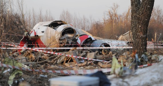  Nie było problemu ze zorganizowaniem wejścia na lotnisko w Smoleńsku, ale Biuro Ochrony Rządu nie zwracało się o to ambasady - zeznał przed sądem jeden z pracujących tam w 2010 r. dyplomatów, świadek w procesie b. wiceszefa BOR gen. Pawła Bielawnego. Generał jest oskarżony o nieprawidłowości w przygotowaniu wizyt w Smoleńsku i Katyniu premiera Donalda Tuska i prezydenta Lecha Kaczyńskiego z 7 i 10 kwietnia 2010 r. Nie przyznaje się do winy. 