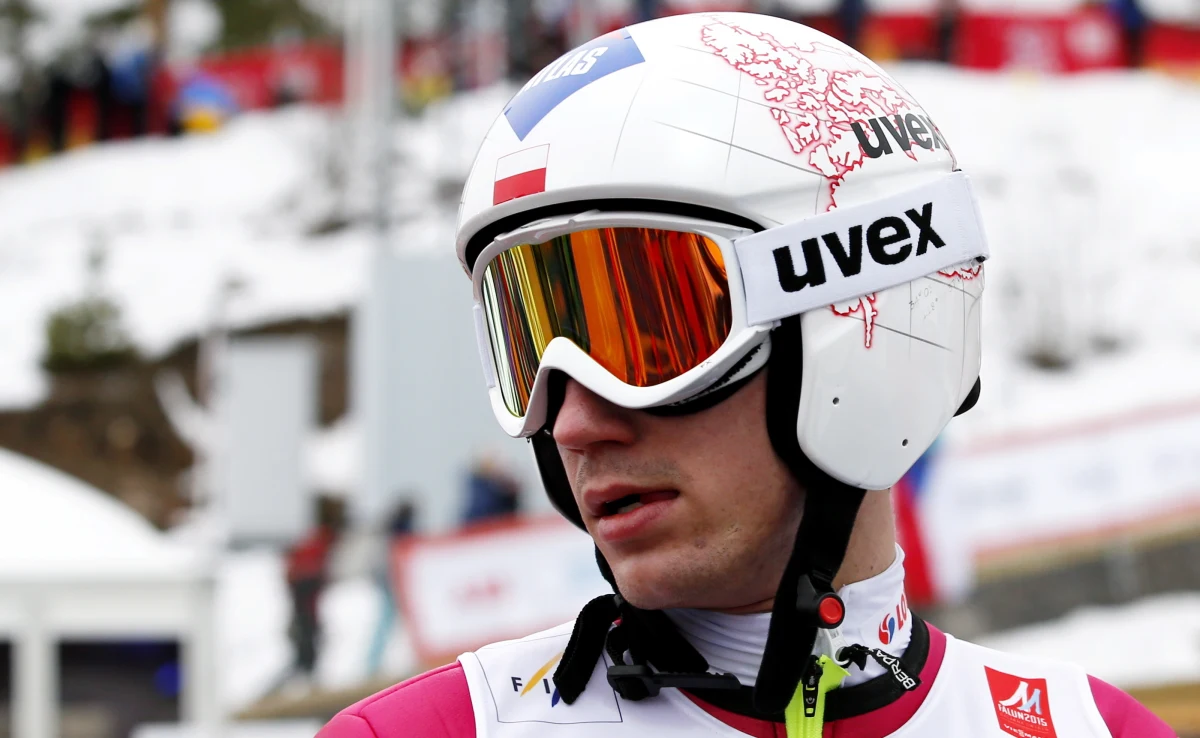 Kamil Stoch, Piotr Żyła, Klemens Murańka i Jan Ziobro będą reprezentowali Polskę w konkursie narciarskich mistrzostw świata w Falun na skoczni normalnej. Taką decyzję po czwartkowych treningach podjął trener Łukasz Kruczek. Zrezygnował z usług Dawida Kubackiego i Aleksandra Zniszczoła.